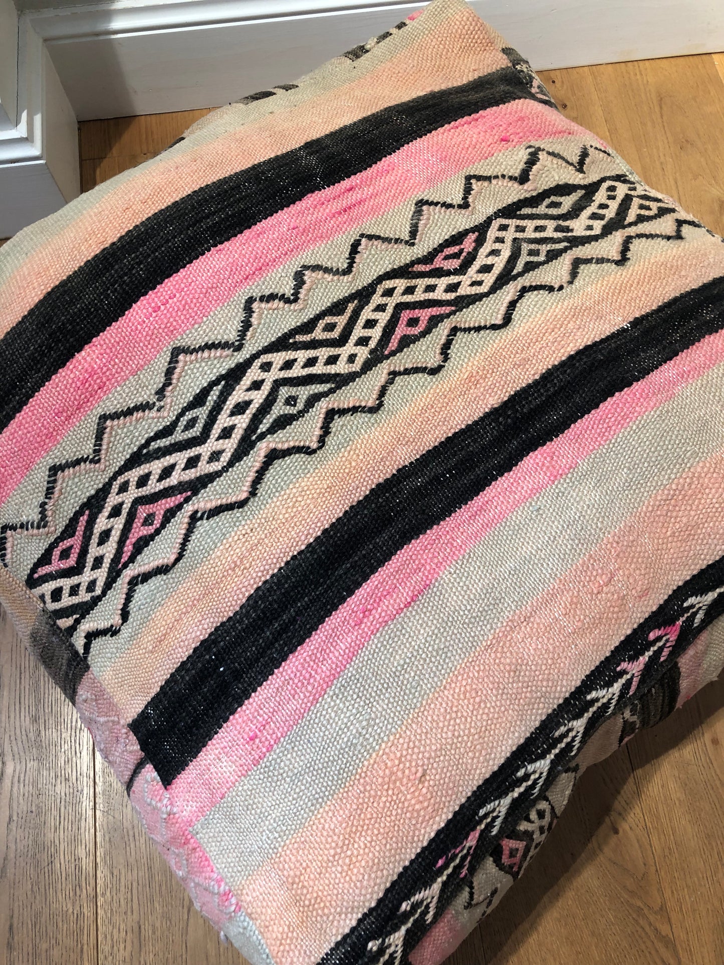 Vintage Pouf